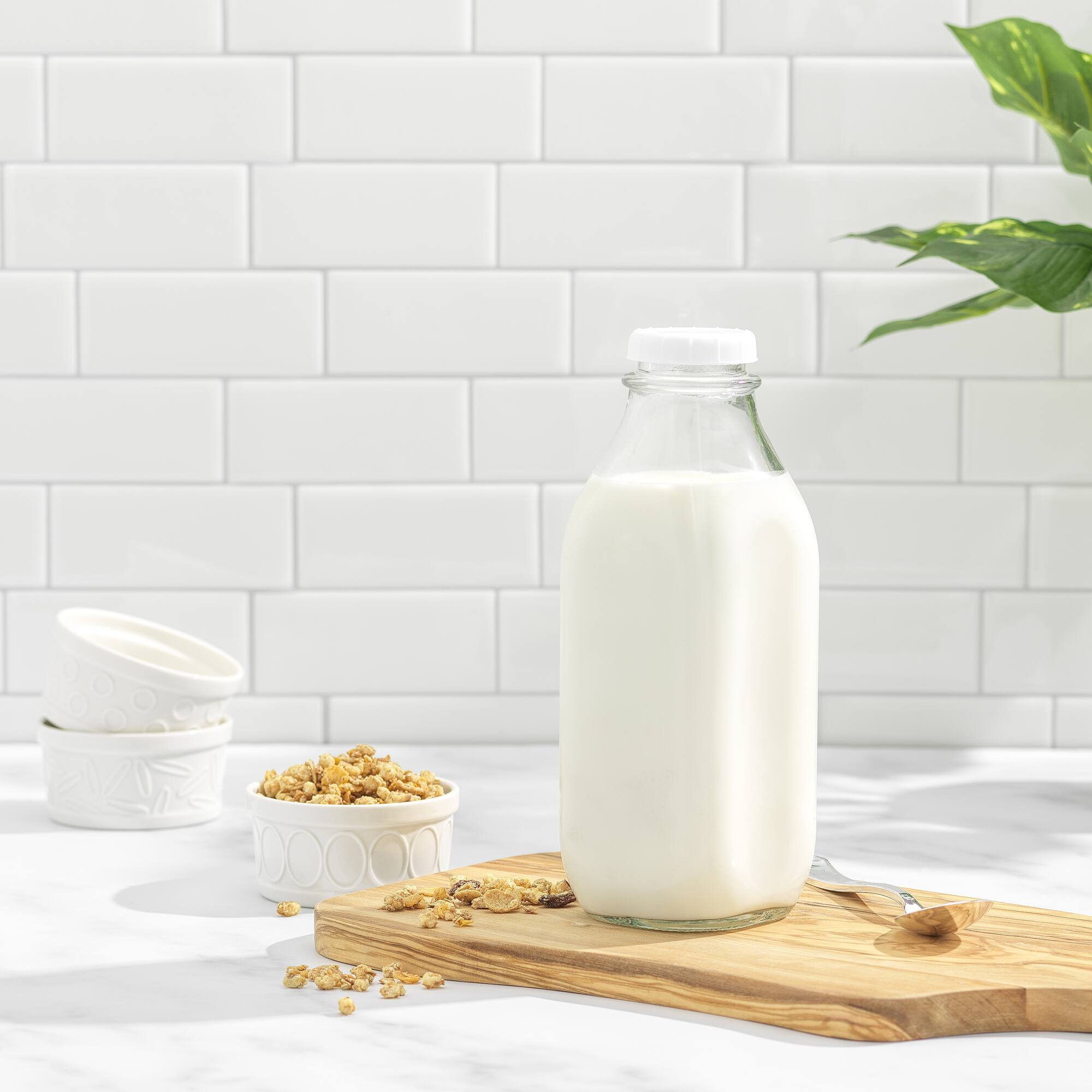 JoyJolt® Reusable Glass Milk Bottle Set with Lid & Pourer